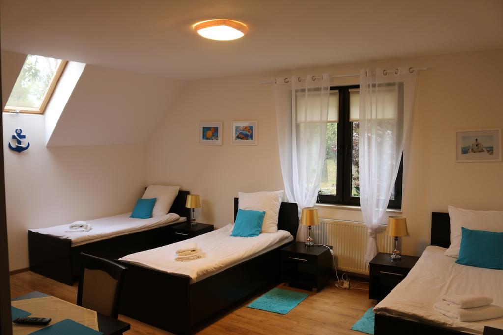Hotel Lachowka Krepiec Exteriör bild